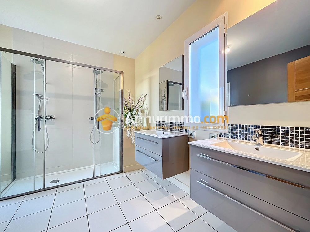 � vendre  Maison Bourgoin-Jallieu (38300)