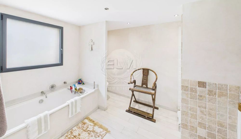 � vendre  Maison Le Plan-de-la-Tour (83120)