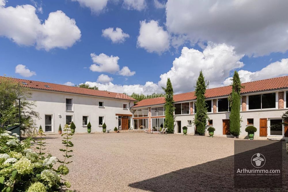 � vendre  Villa Clepp� (42110)