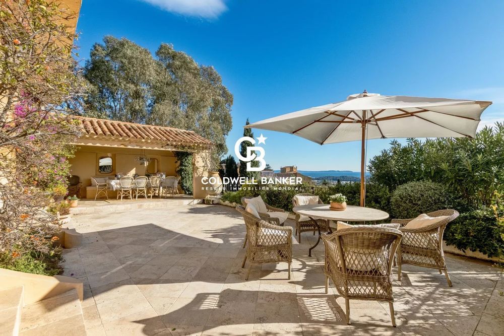 � vendre  Villa Bormes-les-Mimosas (83230)