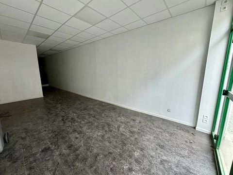 Local commercial 1030 02100 Saint-quentin