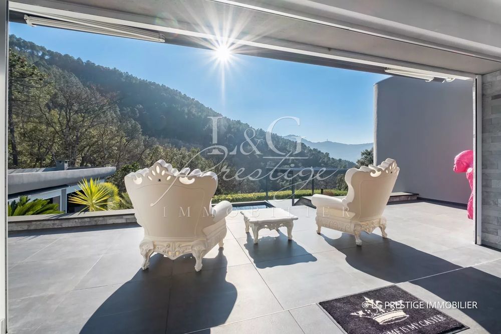 � vendre  Villa Mandelieu-la-Napoule (06210)