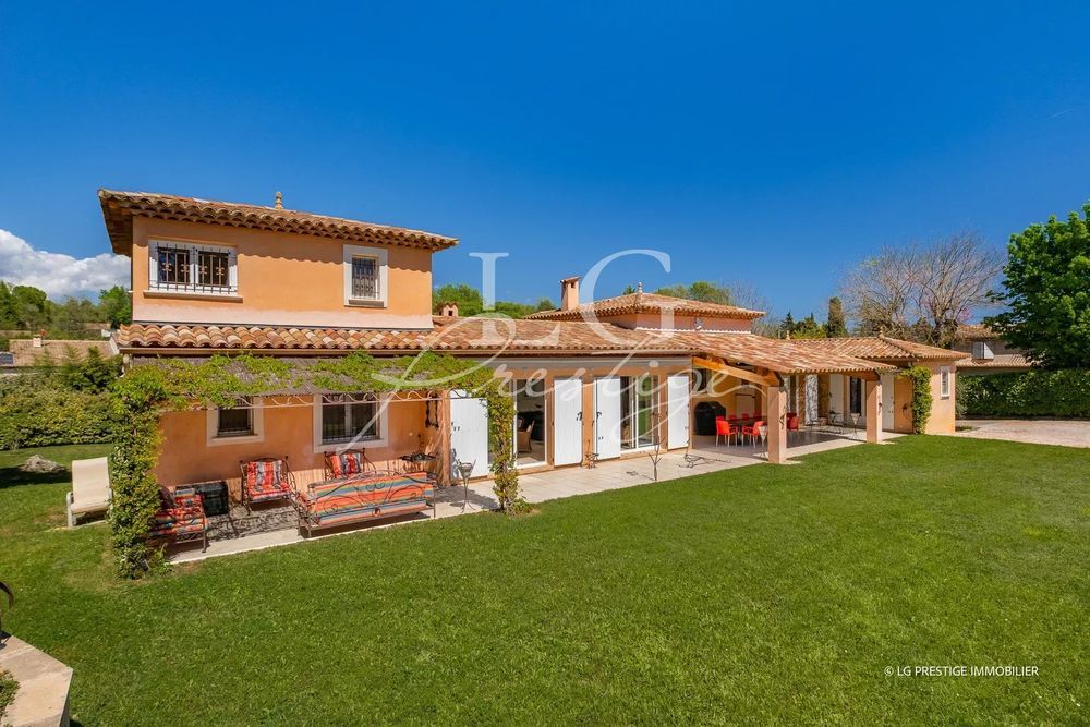 � vendre  Maison Montauroux (83440)