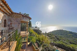  Maison � vendre 8 pi�ces 386 m�