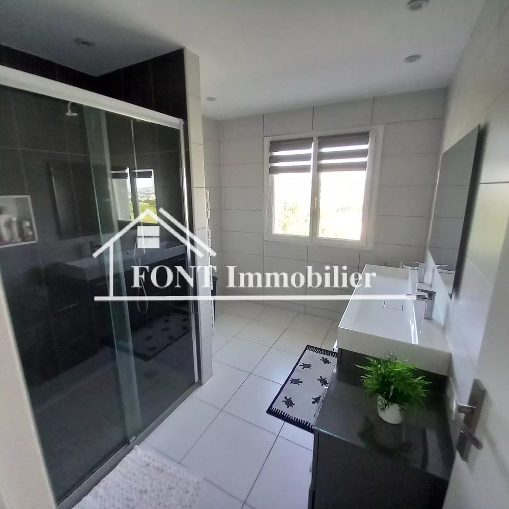 � vendre  Maison Cellieu (42320)