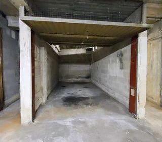  Parking / Garage � vendre 12 m�