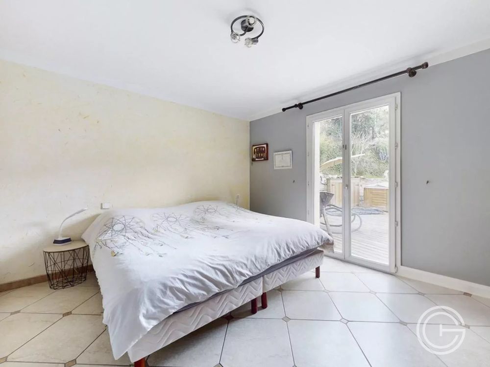 � vendre  Maison Contes (06390)