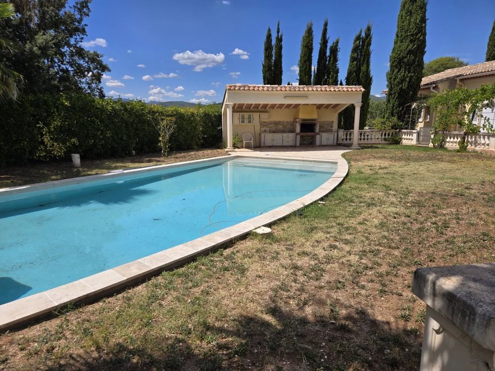 � vendre  Maison Solli�s-Pont (83210)