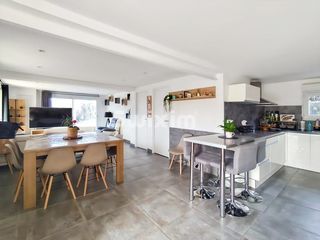  Maison � vendre 9 pi�ces 185 m�