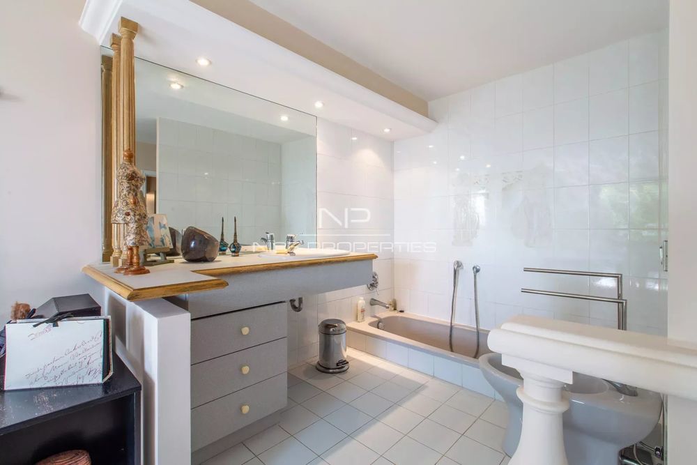 � vendre  Villa Nice (06100)