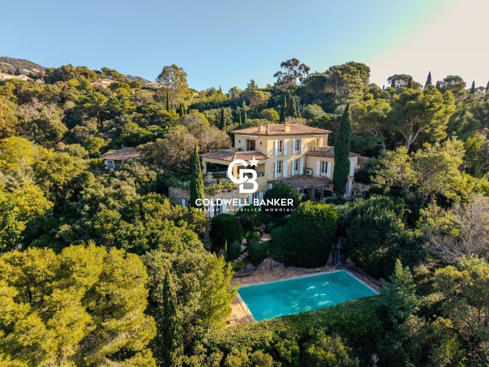 � vendre  Villa Rayol-Canadel-sur-Mer (83820)