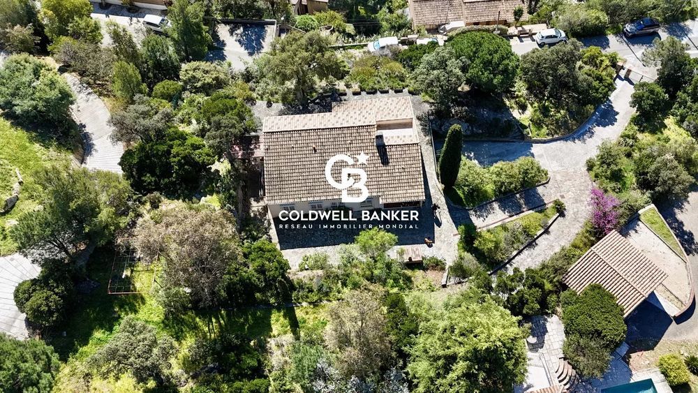 � vendre  Maison Rayol-Canadel-sur-Mer (83820)