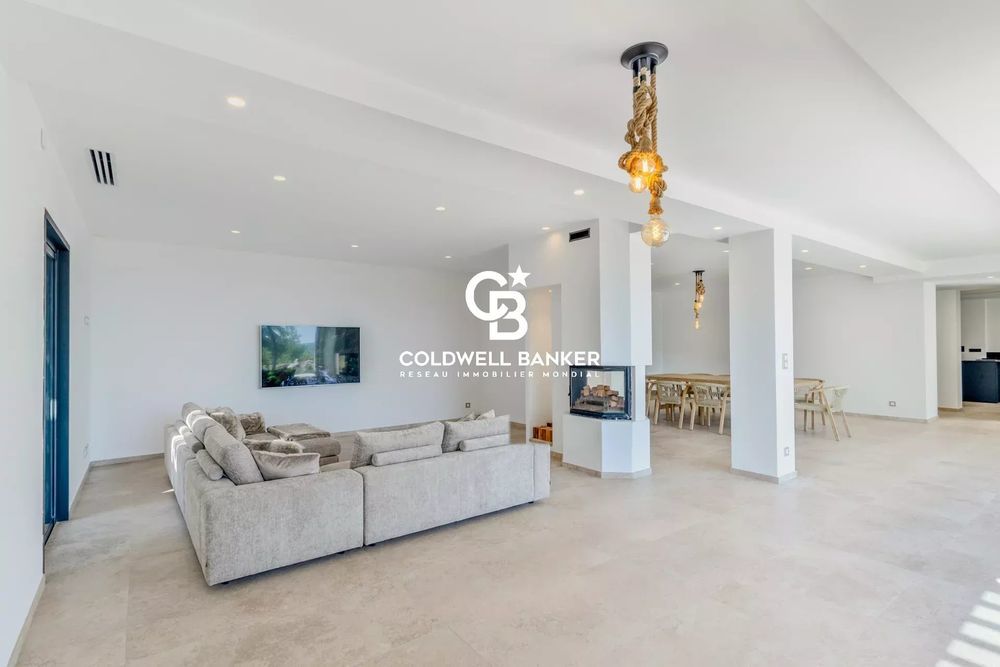 � vendre  Villa Cavalaire-sur-Mer (83240)