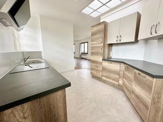  Immeuble � vendre 15 + pi�ces 550 m�