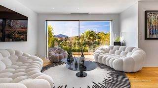  Villa � vendre 7 pi�ces 230 m�