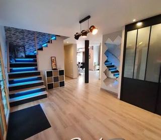  Maison � vendre 8 pi�ces 256 m�