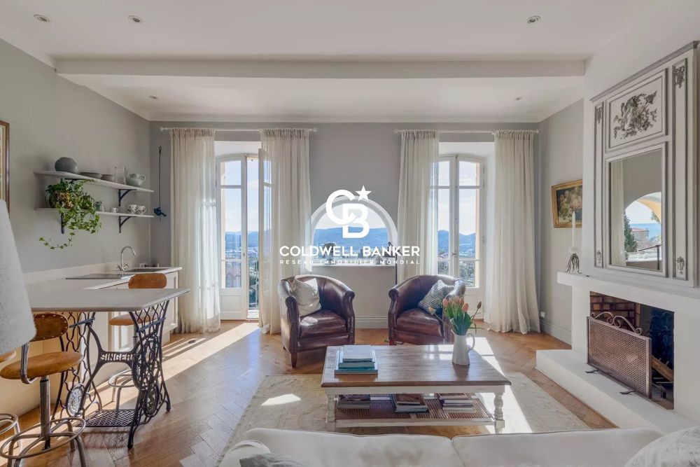 � vendre  Villa Bormes-les-Mimosas (83230)