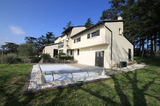  Maison � vendre 11 pi�ces 275 m�