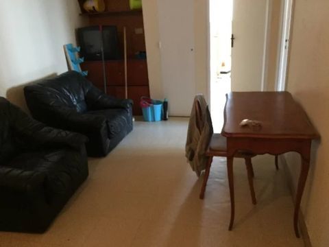   CHAMBRE MEUBLEE Appartement - 1 pi�ce(s) - 12 m�