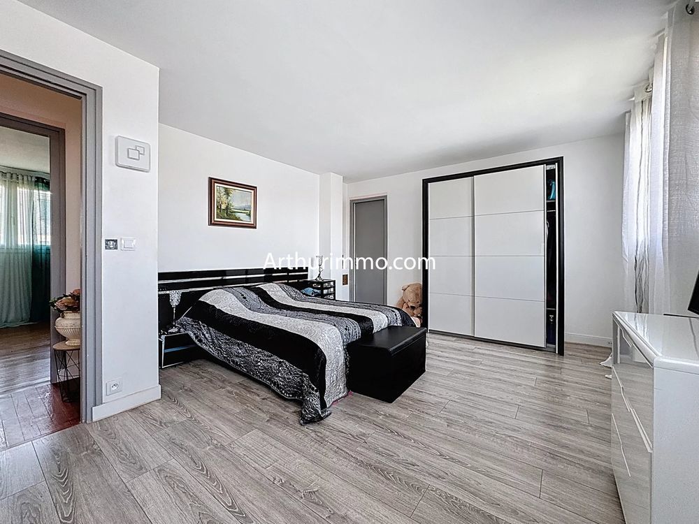 � vendre  Maison Villecresnes (94440)