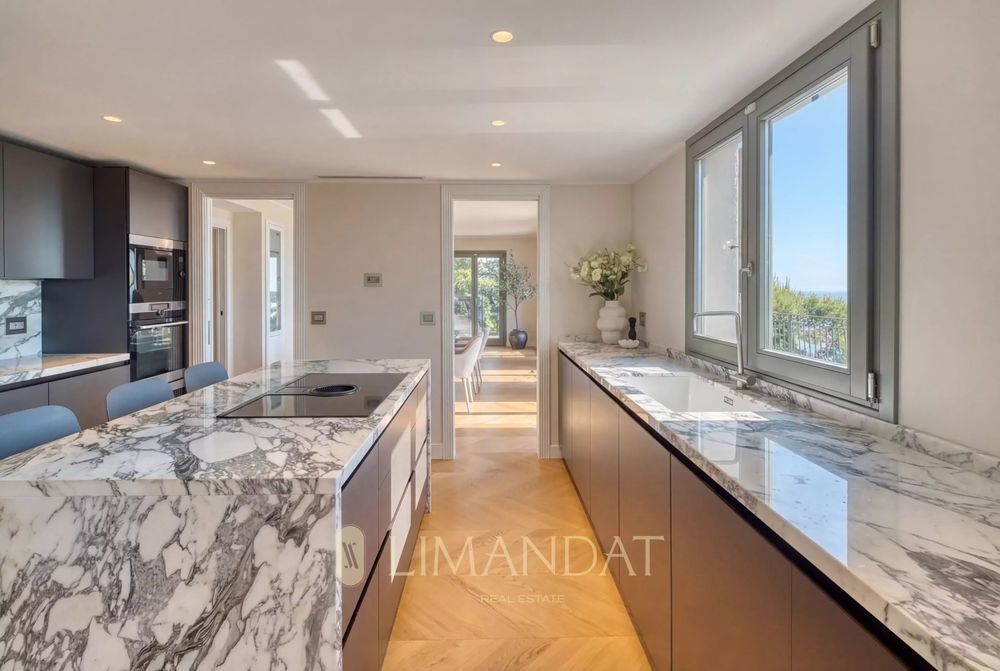 � vendre  Maison Roquebrune-Cap-Martin (06190)