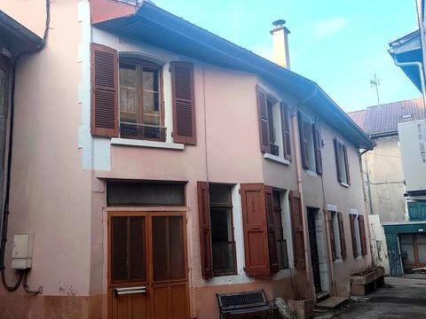   EXCLUSIVIT� MAISON DE VILLE CENTRE BOURG Maison - 13 pi�ce(s) - 322 m�