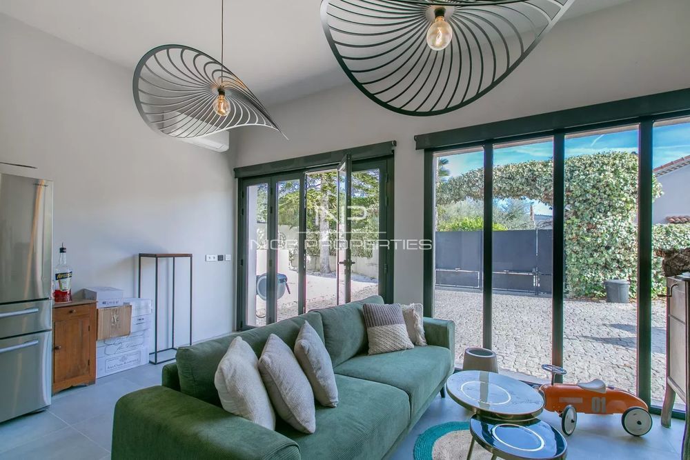 � vendre  Maison Colomars (06670)