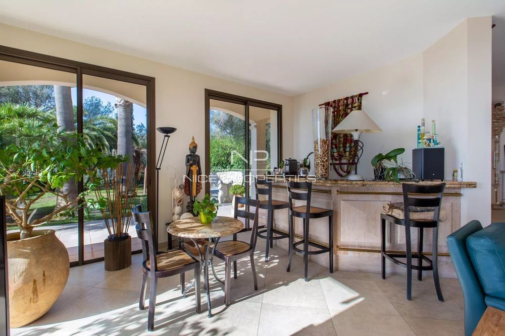 � vendre  Villa Nice (06100)