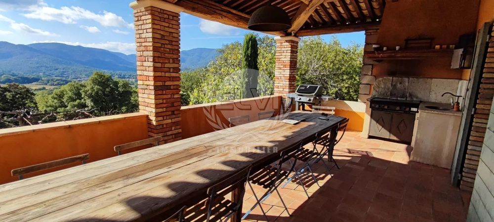 � vendre  Maison Le Plan-de-la-Tour (83120)