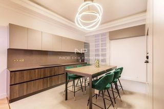  Appartement � vendre 5 pi�ces 131 m�