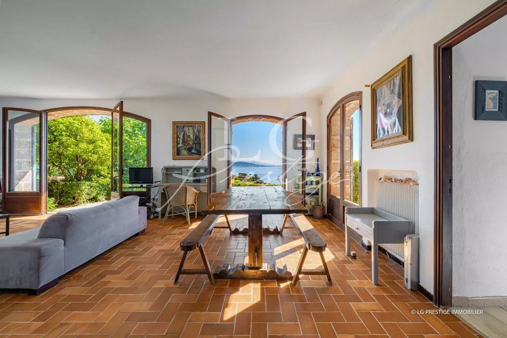 � vendre  Maison Th�oule-sur-Mer (06590)