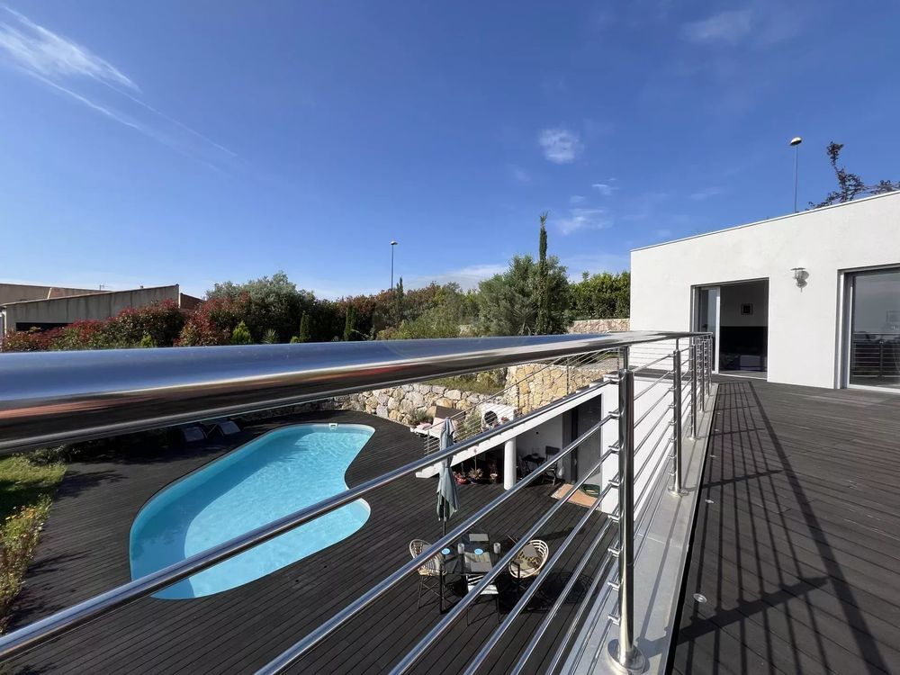 � vendre  Villa Cagnes-sur-Mer (06800)
