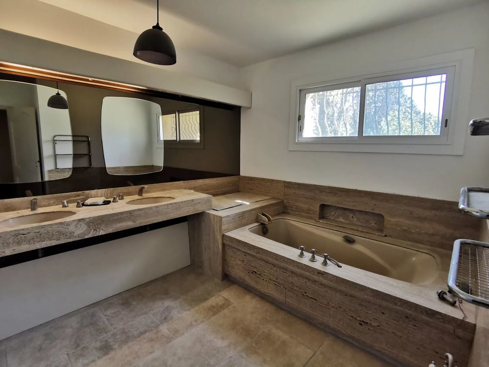 � vendre  Maison Beaucaire (30300)