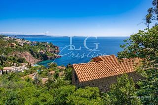  Maison � vendre 10 pi�ces 220 m�