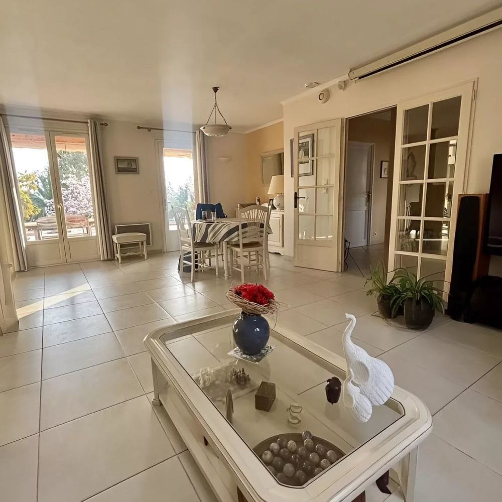 � vendre  Maison Tourrettes (83440)