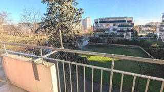  Appartement � vendre 5 pi�ces 83 m�