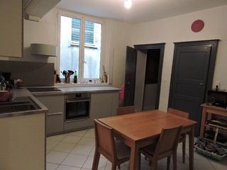  Appartement � louer 5 pi�ces 154 m�