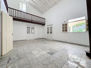  Villa � vendre 10 pi�ces 265 m�