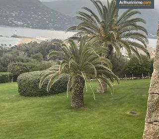  Immeuble � vendre 700 m�