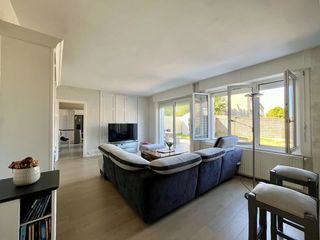  Maison � vendre 9 pi�ces 230 m�