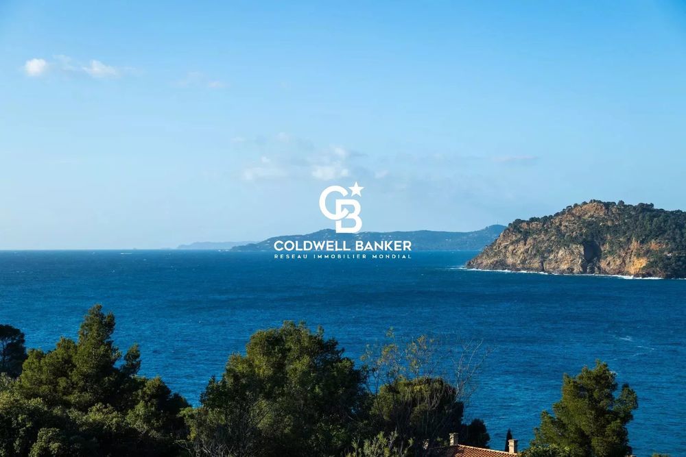 � vendre  Maison Rayol-Canadel-sur-Mer (83820)