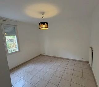  Appartement � louer 4 pi�ces 85 m�