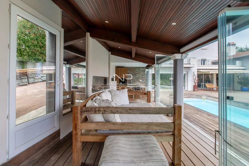 � vendre  Villa Nice (06200)