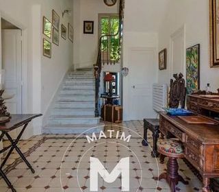  Propri�t�/ch�teau � vendre 8 pi�ces 400 m�