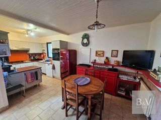  Maison � vendre 6 pi�ces 242 m�