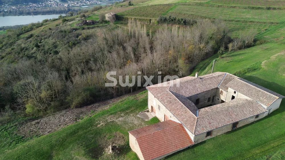 � vendre  Maison Serves-sur-Rh�ne (26600)