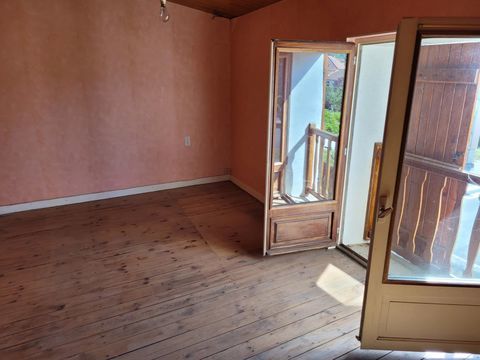   MAISON DE BOURG A RENOVER AVEC GARAGE Maison - 3 pi�ce(s) - 59 m�