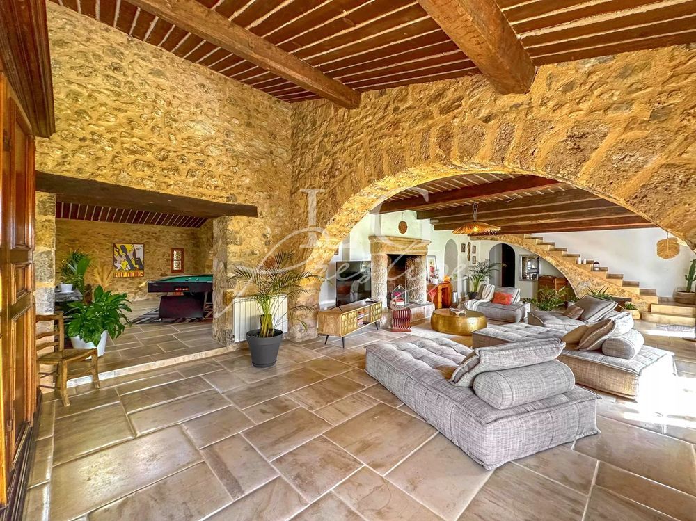 � vendre  Maison Montauroux (83440)