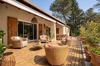  Maison � vendre 6 pi�ces 210 m�