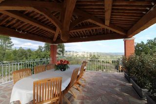  Villa � vendre 7 pi�ces 252 m�